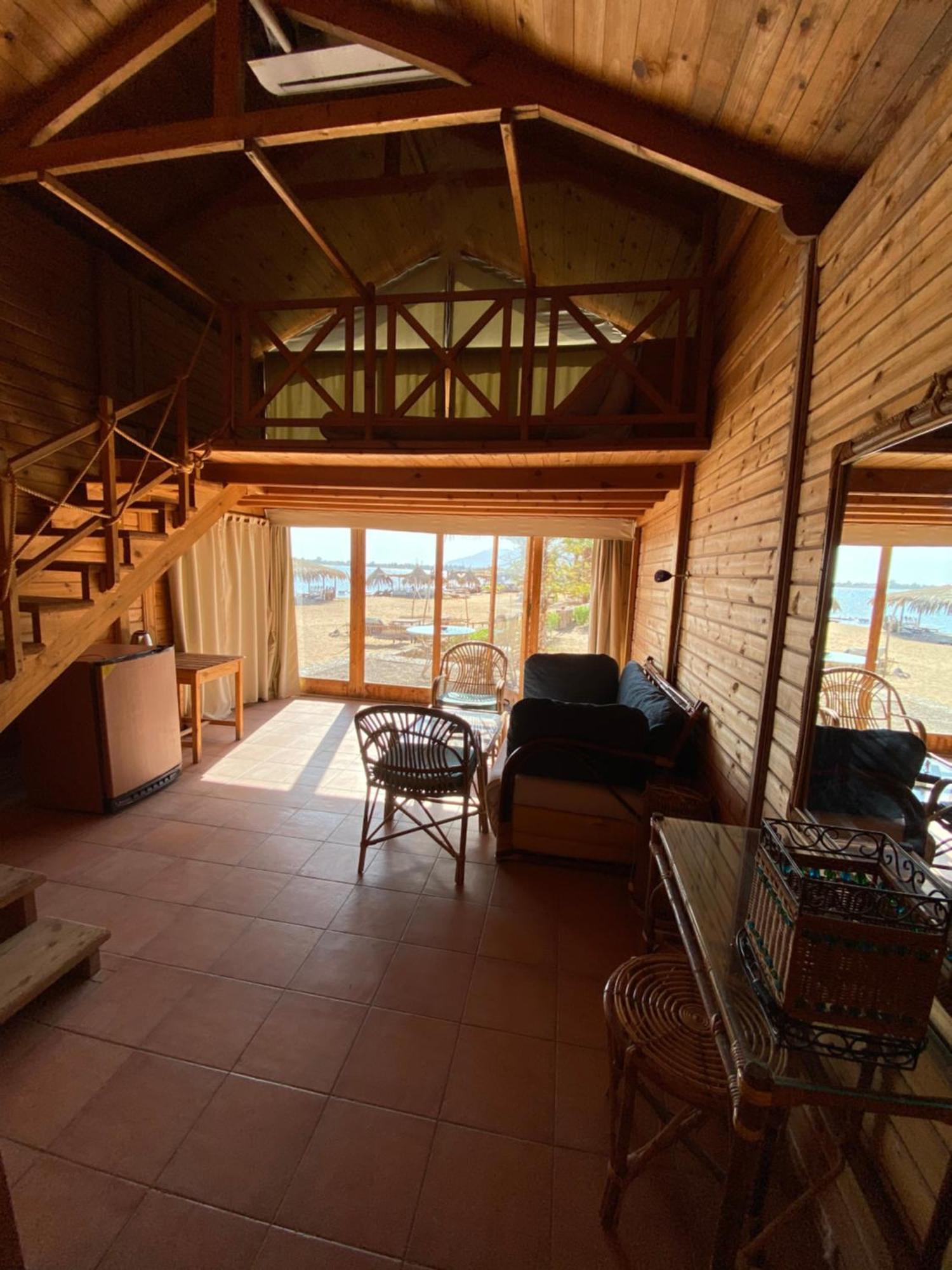 Nuweiba Lodge אכסניה